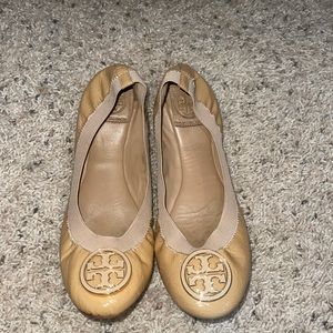 Tory Burch Flats Tan Size 7